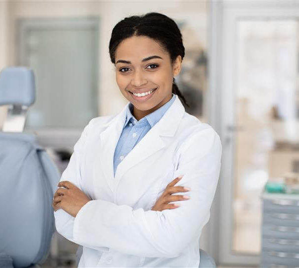 Photo of Layla Ahmed in her dental practice